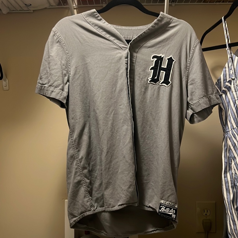 Lightly used hollister jersey